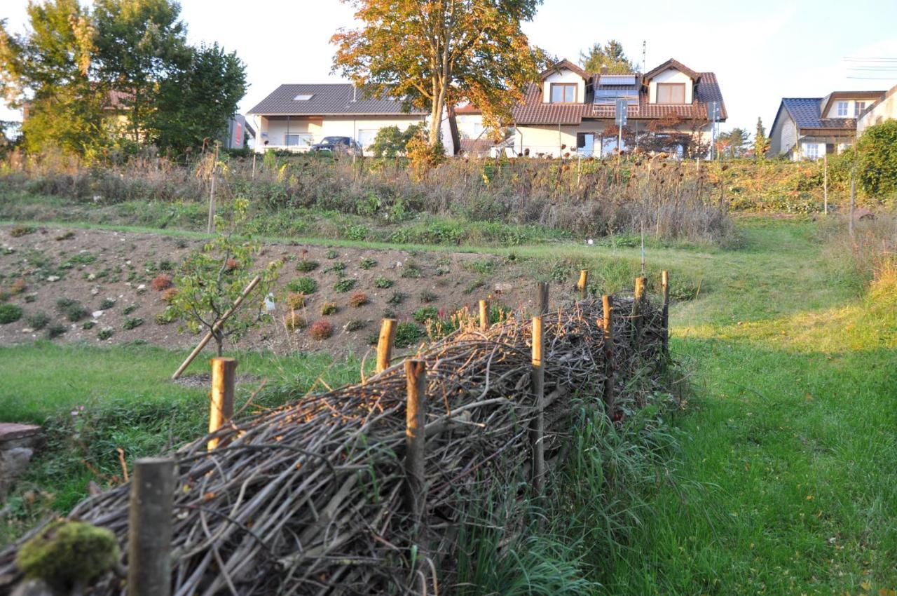 Ferienwohnung Altes Pfarrhaus Bargen Exterior foto