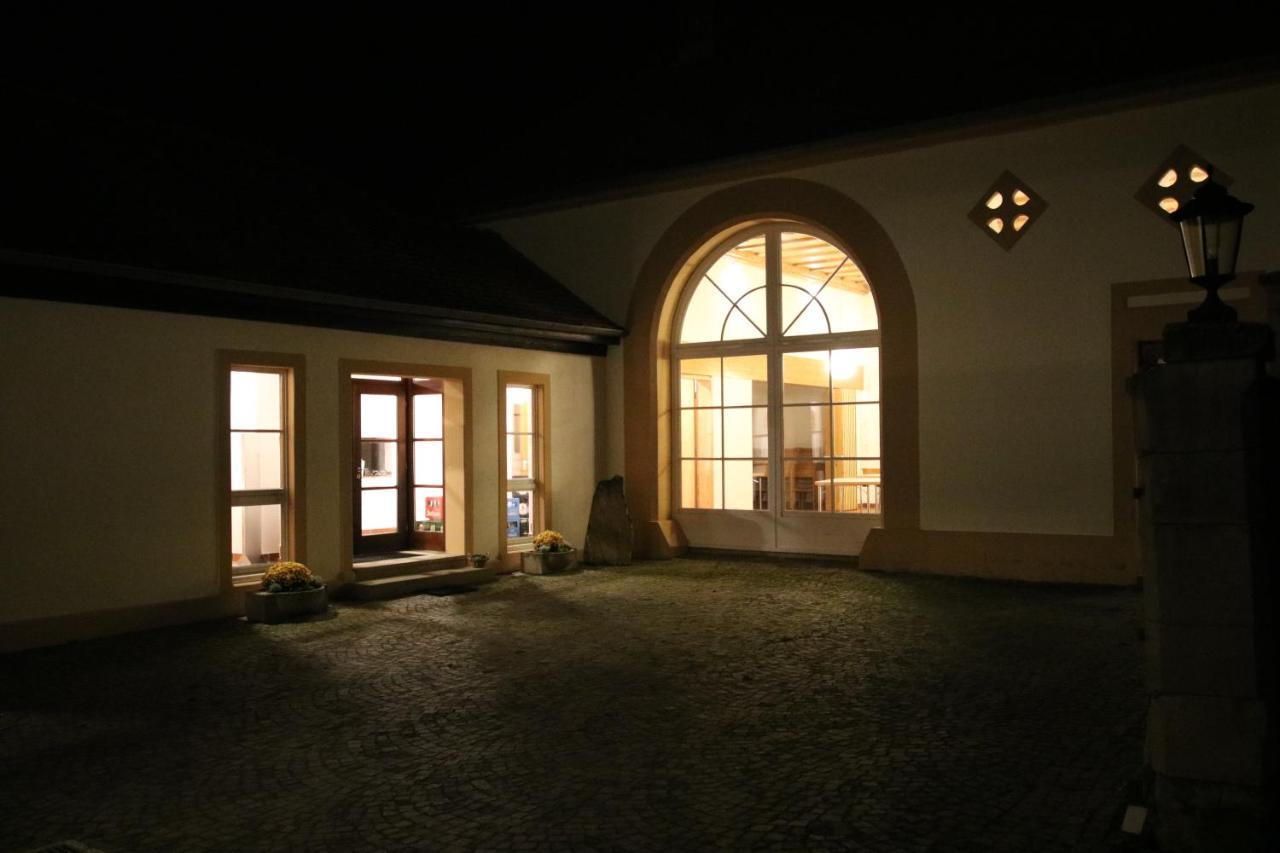 Ferienwohnung Altes Pfarrhaus Bargen Exterior foto